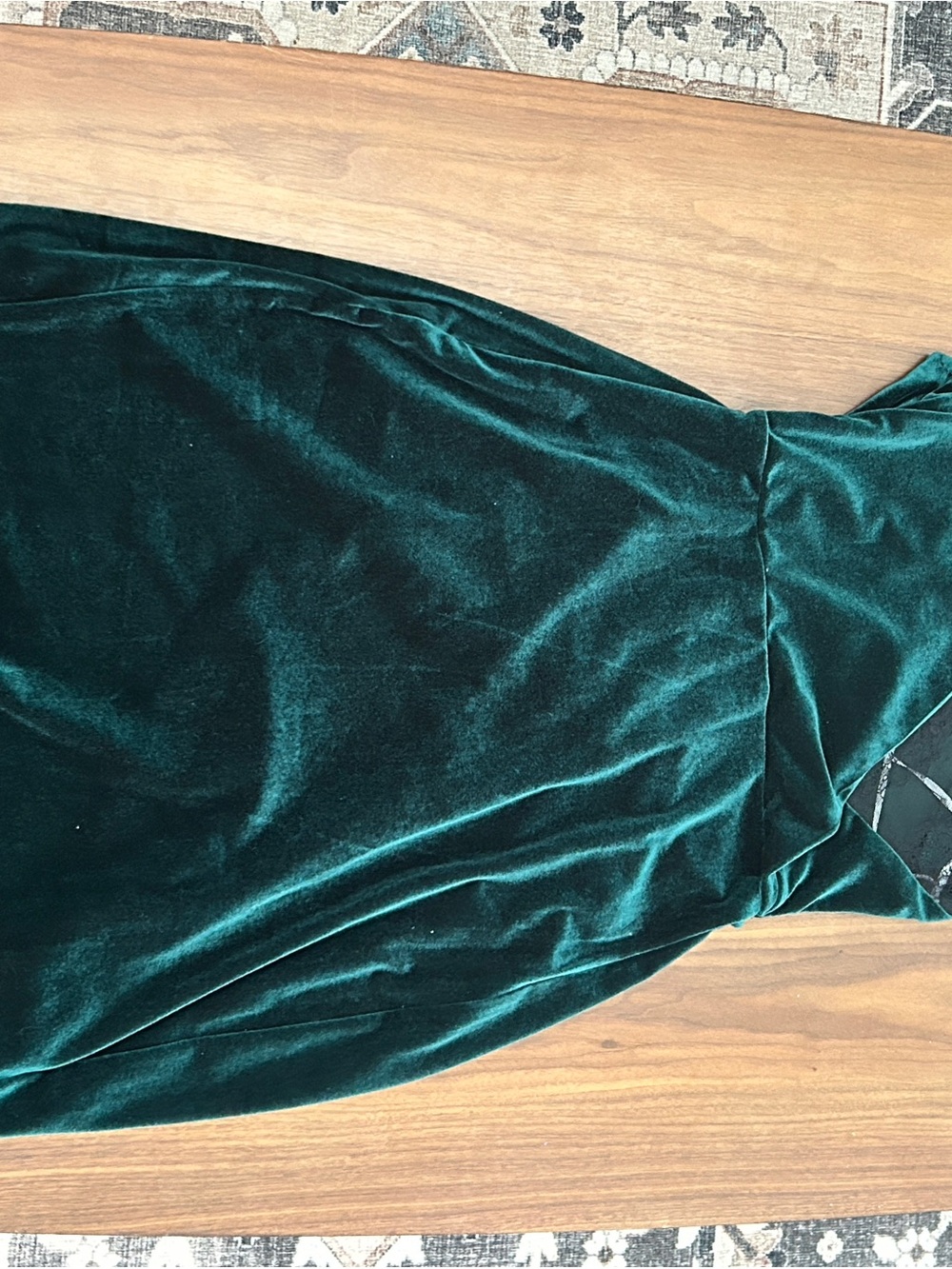 Lulu's One-Shoulder Emerald Velvet Cocktail Dress - Picture 4 of 8
